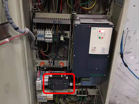 电气柜升级改造增加了PLC模块